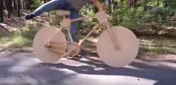 【DIY】乗れる！ 漕げる！ 木で作った自転車のクオリティが凄い！！