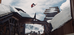 屋根の上を縦横無尽に滑るプロスキーヤーの映像が気持ち良過ぎる！！