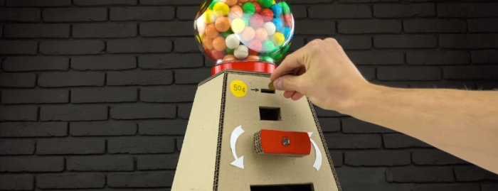 【DIY】これは楽しい！ ガムボール自販機をダンボールで自作する方法！